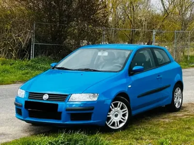 Usata Fiat Stilo 133 CV (97 kW) 2002 Blu Coupé