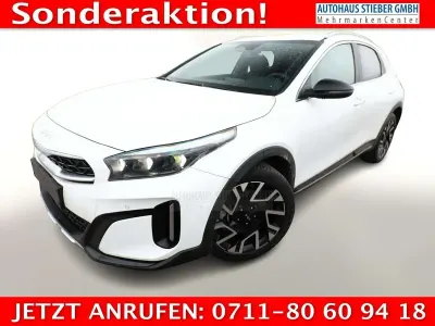 Neu Kia XCeed 179 PS (131 kW) 2026 Deluxeweiß metallic SUV