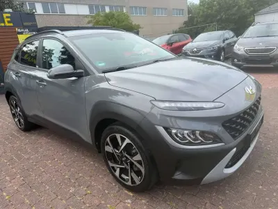 Gebraucht Hyundai Kona Pure 120 PS (88 kW) 2021 Galaxy grey / mic SUV