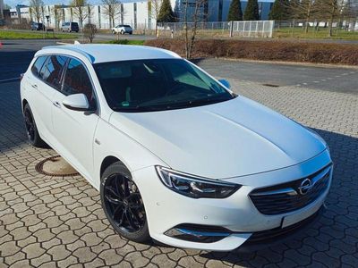 Gebraucht Opel Insignia Business 165 PS (121 kW) 2017 Weiß Kombi