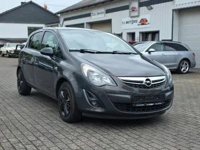 Używany Opel Corsa Color Edition 87 KM (63 kW) 2014 Szary Hatchback