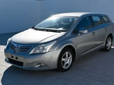 Gebraucht Toyota Avensis Sol 147 PS (108 kW) 2009 Grau Kombi