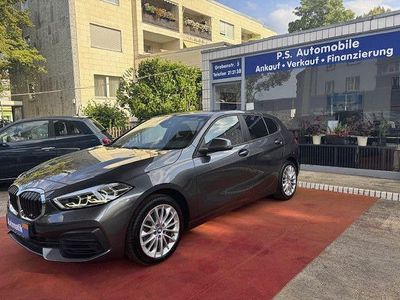 Grau Gebraucht 2020 BMW 118 Advantage Kleinwagen | 20.850 € (Fairer Preis)