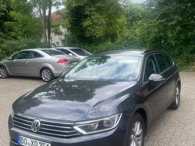 Gebraucht VW Passat Comfortline 120 PS (88 kW) 2019 Grau Kombi