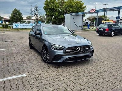 Schwarz Gebraucht 2022 Mercedes E300 AMG Kombi | 34.200 € (Fairer Preis)