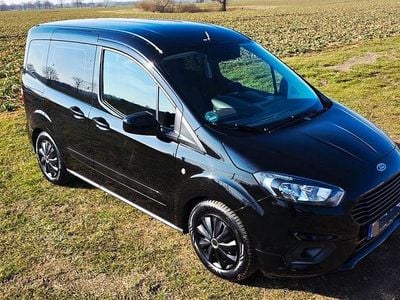 Gebraucht Ford Tourneo Courier Trend 101 PS (74 kW) 2019 Schwarz Van / Kleinbus