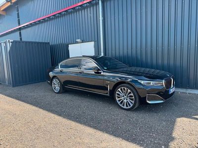 Gebraucht BMW 745 Executive 395 PS (290 kW) 2022 Schwarz Limousine