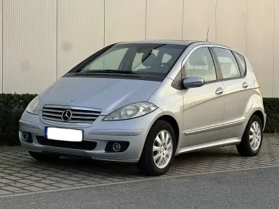 Używany Mercedes A170 Elegance 116 KM (85 kW) 2006 Srebrny Sedan/Limuzyna