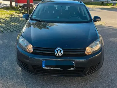 Gebraucht VW Golf VI 105 PS (77 kW) 2010 Blau Kleinwagen