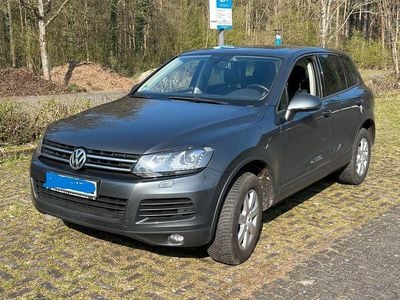 Gebraucht VW Touareg Edition 204 PS (150 kW) 2014 Grau SUV