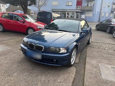 Usado BMW 323 Sport Line 170 HP (125 kW) 2000 Azul Cabrios