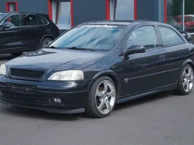 Gebraucht Opel Astra Cabriolet 136 PS (100 kW) 1999 Schwarz Cabrio