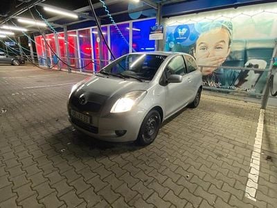 Grau Gebraucht 2009 Toyota Yaris Kleinwagen | 4.500 € (Etwas zu teuer)