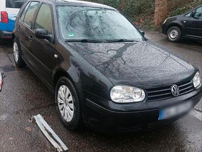 Schwarz Gebraucht 2002 VW Golf IV Kombi | 999 € (Guter Preis)