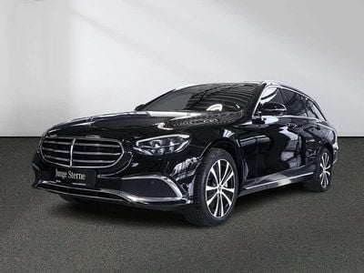 Gebraucht Mercedes E300 Avantgarde 194 PS (142 kW) 2022 Unilack schwarz Kombi