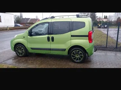 Gebraucht Fiat Qubo Trekking 95 PS (69 kW) 2011 Grün Van / Kleinbus