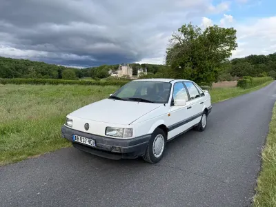 Gebraucht VW Passat 90 PS (66 kW) 1993 Weiß Limousine