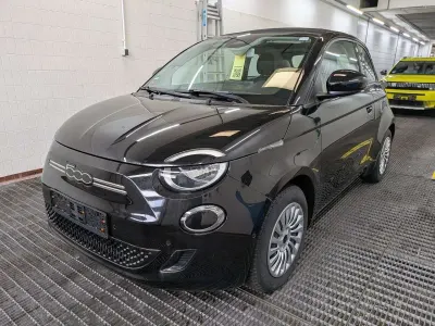 Second-hand Fiat 500e 86 kW (118 CP) 2023 Negru Cabrio