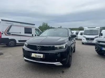Używany Opel Grandland X Elegance 131 KM (96 kW) 2023 Czarny SUV