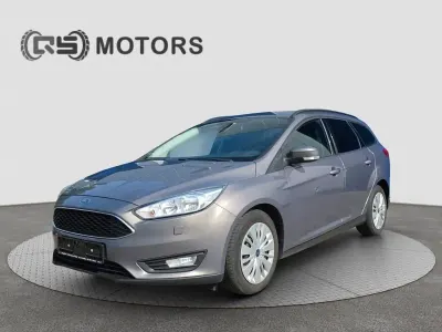 Gebraucht Ford Focus Business Edition 125 PS (91 kW) 2016 Braun Limousine