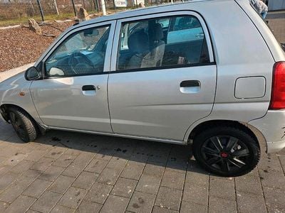 Usado Suzuki Alto 70 HP (51 kW) 2005 Citadino