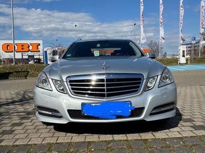 Mercedes E200