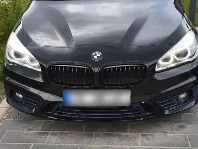 Gebraucht BMW 220 Gran Tourer Sport Line 190 PS (139 kW) 2016 Schwarz Van / Kleinbus