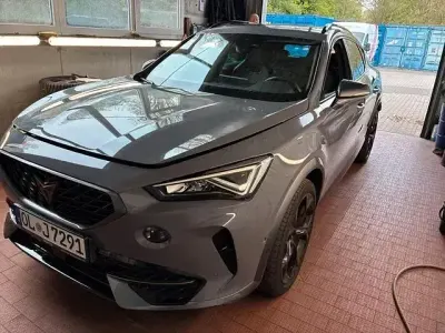 Używany Cupra Formentor VZ 245 KM (180 kW) 2022 Szary SUV