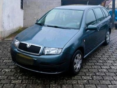 Grau Gebraucht 2006 Skoda Fabia Kombi | 1.600 € (Fairer Preis)