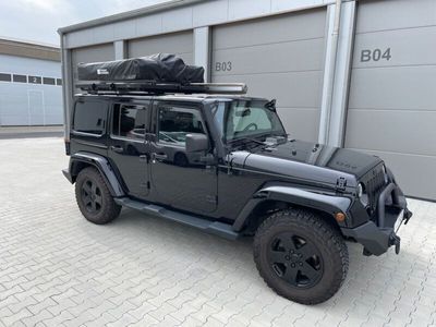 gebraucht Jeep Wrangler JKU 2.8 CRD DPF - Camper Umbau Red