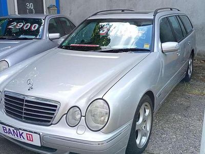 Mercedes E320