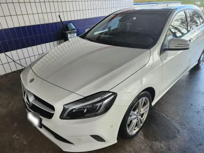 Gebraucht Mercedes A180 109 PS (80 kW) 2016 Weiß Kleinwagen