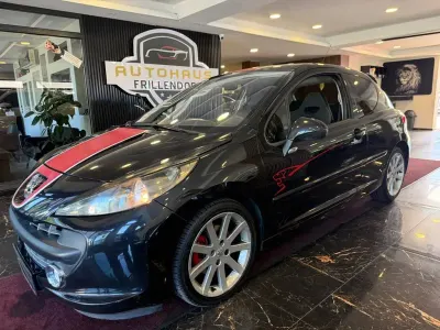 Gebraucht Peugeot 207 150 PS (110 kW) 2009 Schwarz Coupé