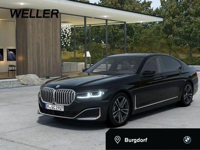 Black sapphire (schwarz) Gebraucht 2022 BMW 730 Comfort Edition Limousine | 49.450 € (Guter Preis)