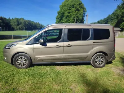 Gebraucht Ford Tourneo Connect Titanium 120 PS (88 kW) 2020 Silber Van / Kleinbus