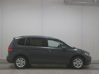 Grau Gebraucht 2021 VW Touran Comfortline Van / Kleinbus | 19.280 € (Superpreis)
