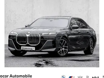 Second-hand BMW 740 Comfort Edition 299 CP (219 kW) 2025 Gri Berlinǎ