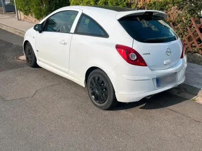 Gebraucht Opel Corsa 90 PS (66 kW) 2006 Weiß Kleinwagen