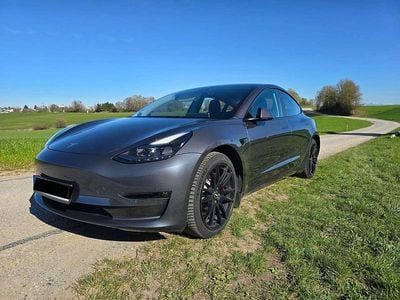 Begagnad Tesla Model 3 Performance 377 kW (513 HK) 2022 Grå Sedan