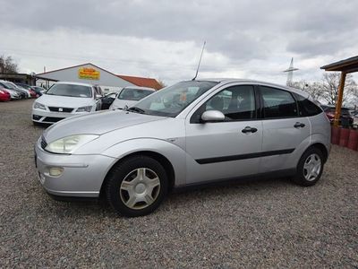 gebraucht Ford Focus 1.6 Ghia