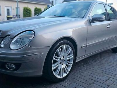 Mercedes E320