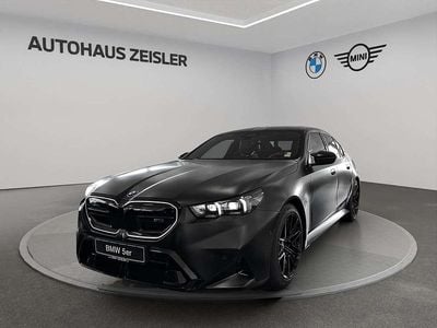 Nouă BMW M5 Performance 727 CP (534 kW) 2026 Negru Berlinǎ