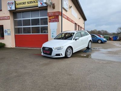 Gebraucht Audi A3 Sport 116 PS (85 kW) 2019 Weiß Limousine
