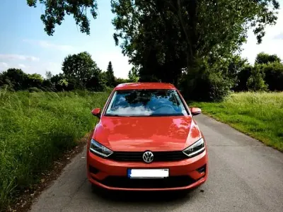 Gebraucht VW Golf Sportsvan 86 PS (63 kW) 2015 Orange Van / Kleinbus