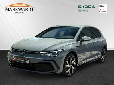 Gebraucht VW Golf VIII R-line 150 PS (110 kW) 2024 Mondsteingrau Limousine