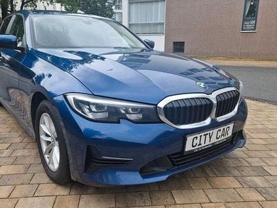Gebraucht BMW 320 Advantage 190 PS (139 kW) 2021 Blau Limousine