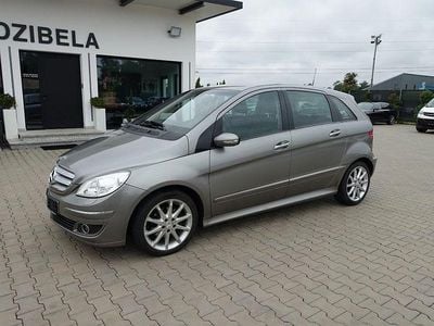 Mercedes B200