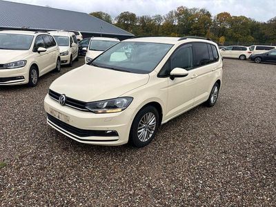 Gebraucht VW Touran 116 PS (85 kW) 2019 Beige Van / Kleinbus