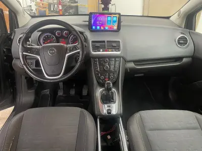 Gebraucht Opel Meriva Design Edition 140 PS (102 kW) 2011 Grau Van / Kleinbus