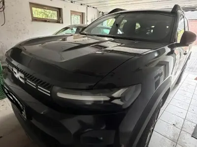 Second-hand Dacia Bigster Extreme 140 CP (102 kW) 2025 Negru SUV